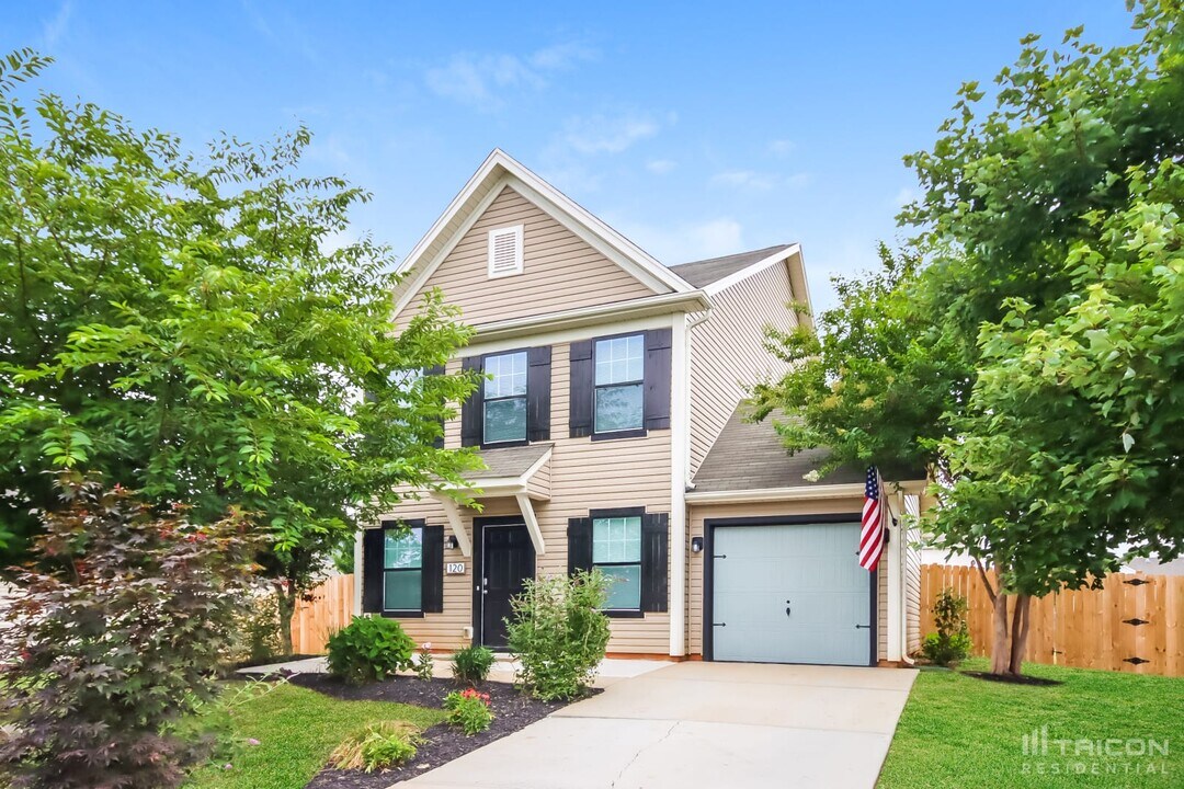 120 Altondale Dr in Statesville, NC - Building Photo