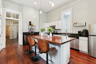 1477 N Prieur St in New Orleans, LA - Building Photo - Building Photo