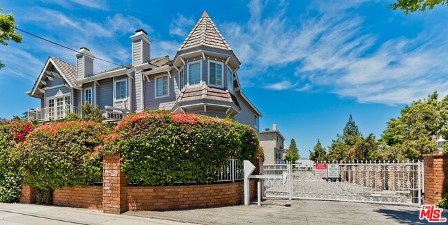 property at 18135 Burbank Blvd