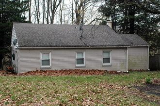 313 Wolfrock Rd in Paradise, PA - Building Photo - Building Photo