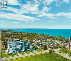 461 Green Rd in Hamilton, ON - Building Photo