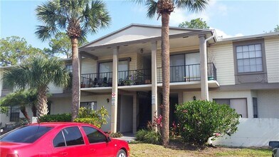 5989 Village Cir S in Orlando, FL - Building Photo - Building Photo