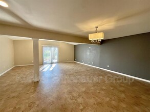 13 Twin Oaks Dr in Shiloh, IL - Building Photo - Building Photo