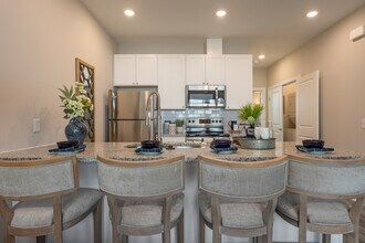 The Grove at Ardsley Park in Savannah, GA - Foto de edificio - Interior Photo