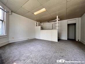 1326 E 9th St in Des Moines, IA - Building Photo - Building Photo