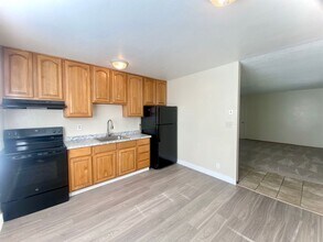 33935 13th St in Union City, CA - Foto de edificio - Building Photo