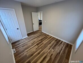 209 Peck Ave in West Haven, CT - Building Photo - Building Photo