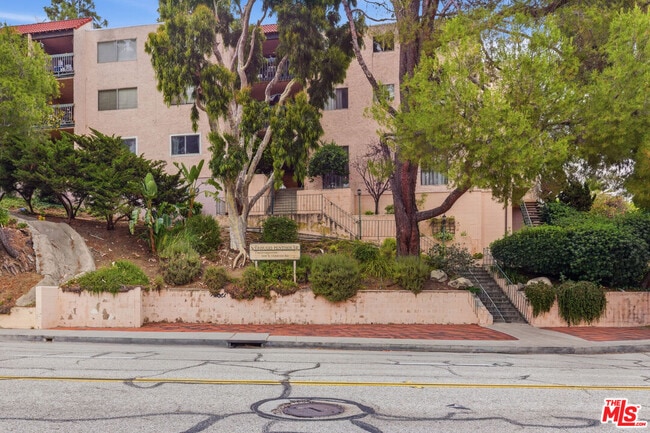 property at 2940 N Verdugo Rd