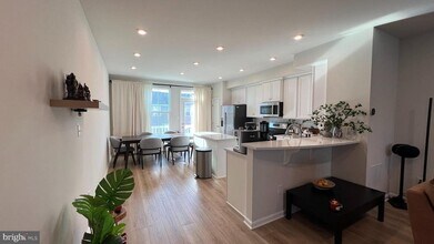 11 Sidney Ln in Stratford, NJ - Building Photo - Building Photo