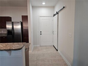 870 Mayson Turner Rd NW, Unit 1339 in Atlanta, GA - Building Photo - Building Photo