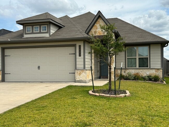 property at 2003 Bleeker Cv