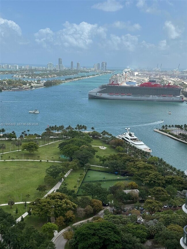 property at 1040 Biscayne Blvd