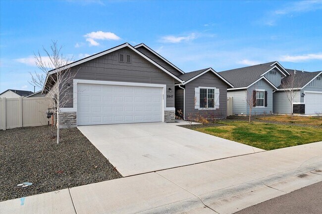 5947 S Nordean Ave in Meridian, ID - Building Photo - Building Photo