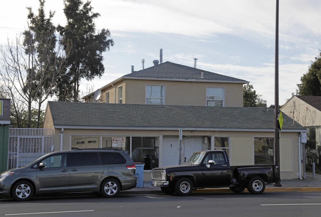 2830-2834 Sacramento St in Berkeley, CA - Building Photo