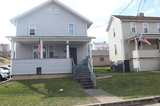 property at 831 6th St