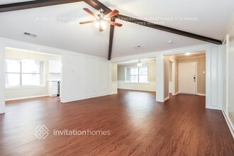 3803 Double Oak Ln in Irving, TX - Foto de edificio - Building Photo