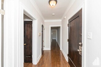 5045 N Wolcott Ave, Unit 1 in Chicago, IL - Building Photo - Building Photo