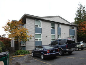 Queen Anne 9 in Seattle, WA - Building Photo - Building Photo