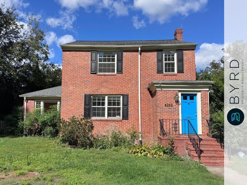 6202 Dustin Dr in Richmond, VA - Building Photo