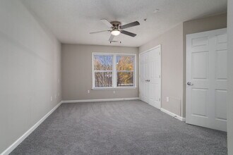 Avalon Place in Columbia, SC - Foto de edificio - Building Photo