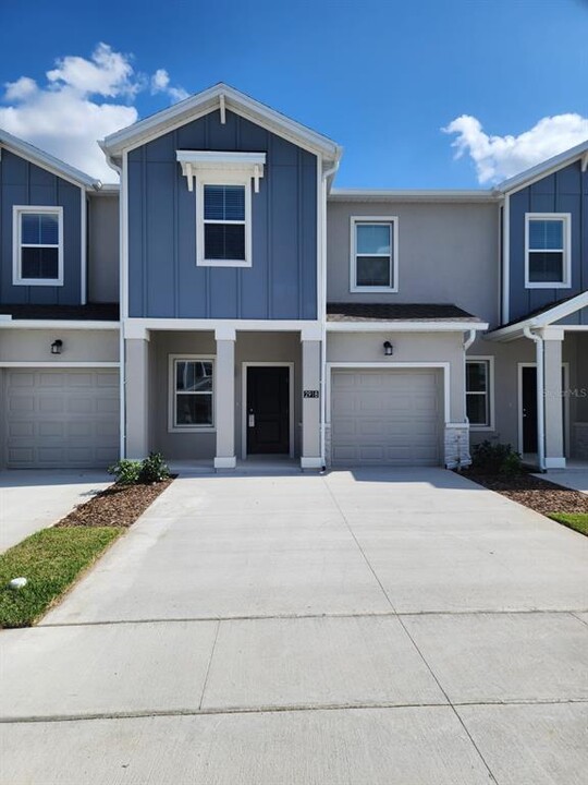 2918 Savoir Ave in Davenport, FL - Foto de edificio
