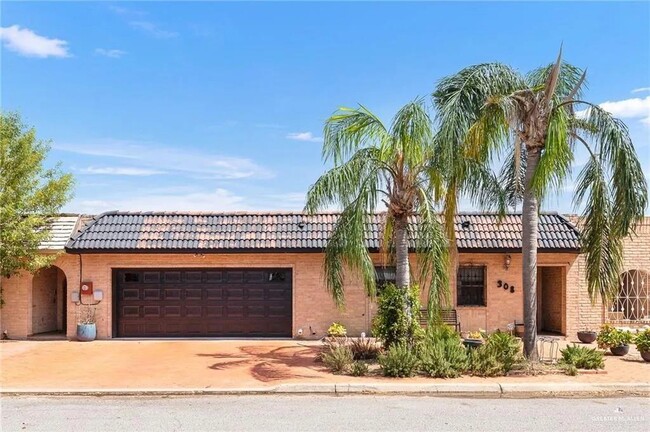 property at 308 Uvalde Ave