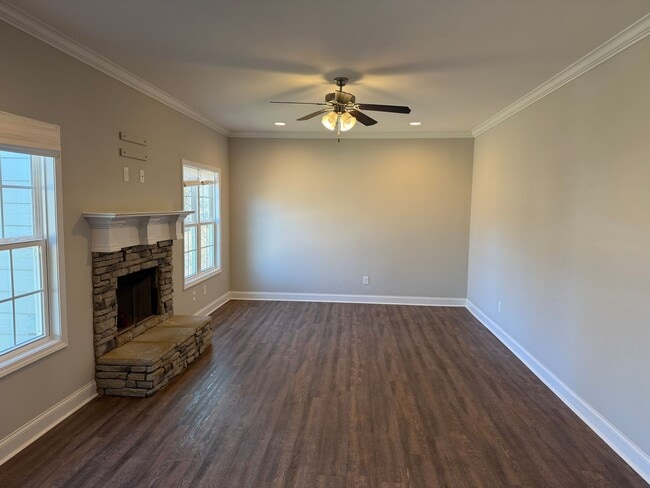 Charming 4 Bedroom Home in East Point of Opelika in Opelika, AL - Building Photo - Building Photo