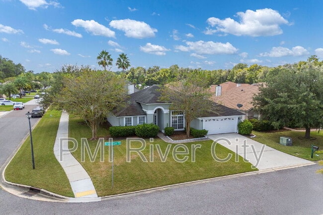 620 Reflection Cove Rd in Jacksonville, FL - Building Photo - Building Photo