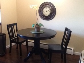 1000 10th Ave NW, Unit B in Great Falls, MT - Building Photo - Building Photo