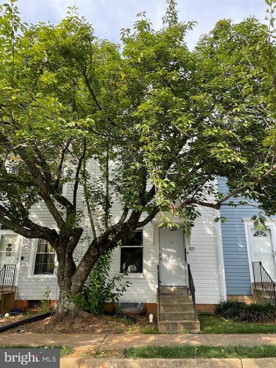 809 Madison Ct in Stafford, VA - Building Photo