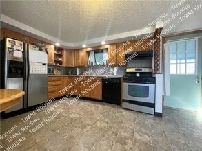 191 Helen St in Cheektowaga, NY - Building Photo - Building Photo