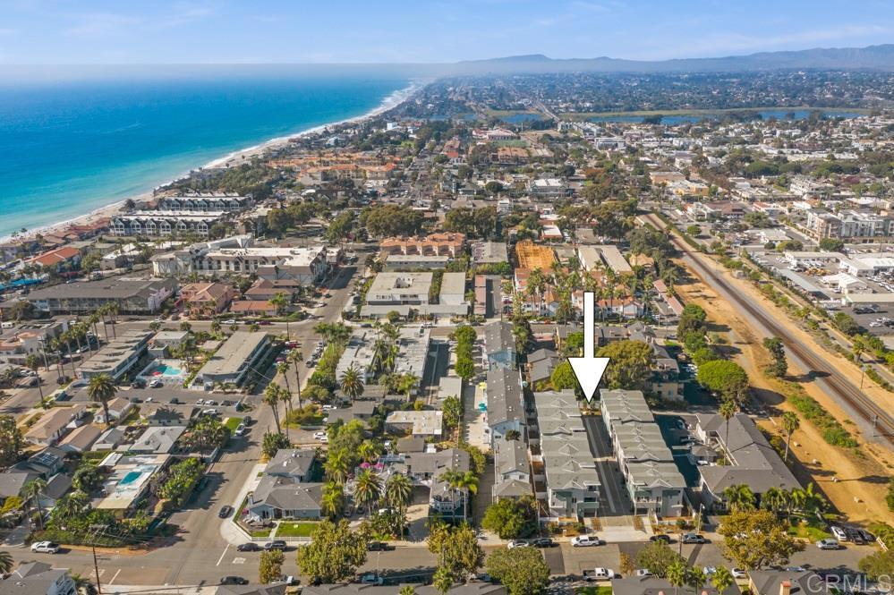 358 Walnut Ave in Carlsbad, CA - Foto de edificio