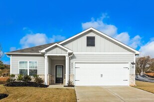 453 Egret Ct in Hoschton, GA - Building Photo