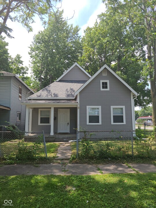 972 N Belleview Pl in Indianapolis, IN - Building Photo