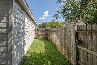 29723 Sullivan Oaks Dr in Spring, TX - Building Photo - Building Photo
