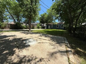 1715 Alaska Ave in Dallas, TX - Building Photo - Building Photo