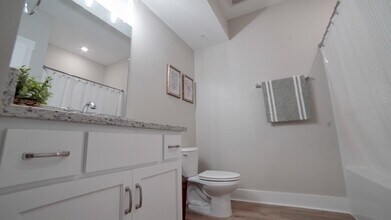 Woodlawn Estates in Bardstown, KY - Building Photo - Primary Photo