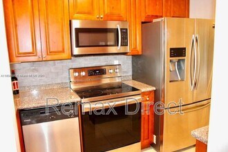 5181 Kim Ct in West Palm Beach, FL - Building Photo - Building Photo