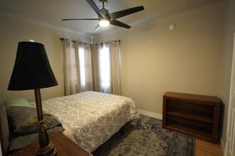 2626 Sierra Dr NE in Albuquerque, NM - Building Photo - Building Photo