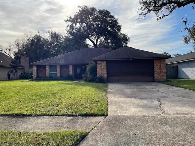 property at 131 Spanish Moss Ln