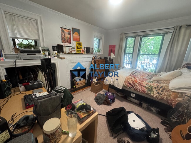 440 Park Dr, Unit 4