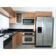 31 SE 5th St in Miami, FL - Foto de edificio - Building Photo