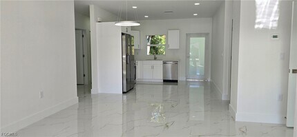 5218 29th St SW in Lehigh Acres, FL - Building Photo - Building Photo