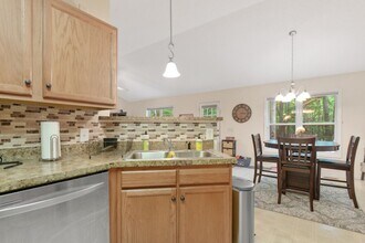 303 Harbor Trce in Sanford, NC - Building Photo - Building Photo