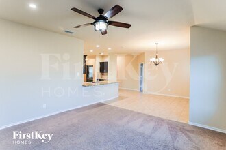 522 Cantebury Park Ln in Ponder, TX - Foto de edificio - Building Photo