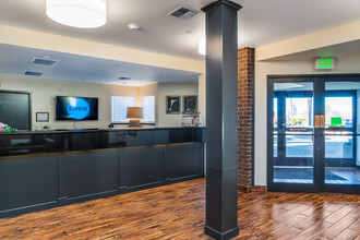 Abigail Court - Student Housing in Gresham, OR - Foto de edificio - Interior Photo