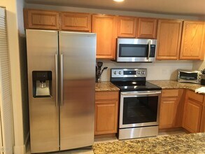 817 Mystic Dr in Cape Canaveral, FL - Building Photo - Building Photo