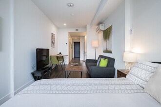 1415 Avenue Overdale in Montréal, QC - Building Photo - Building Photo