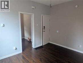 42 Steven St in Hamilton, ON - Building Photo - Building Photo