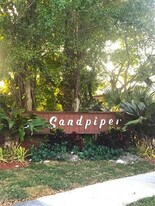 598 NE 199th Terrace in Miami, FL - Building Photo